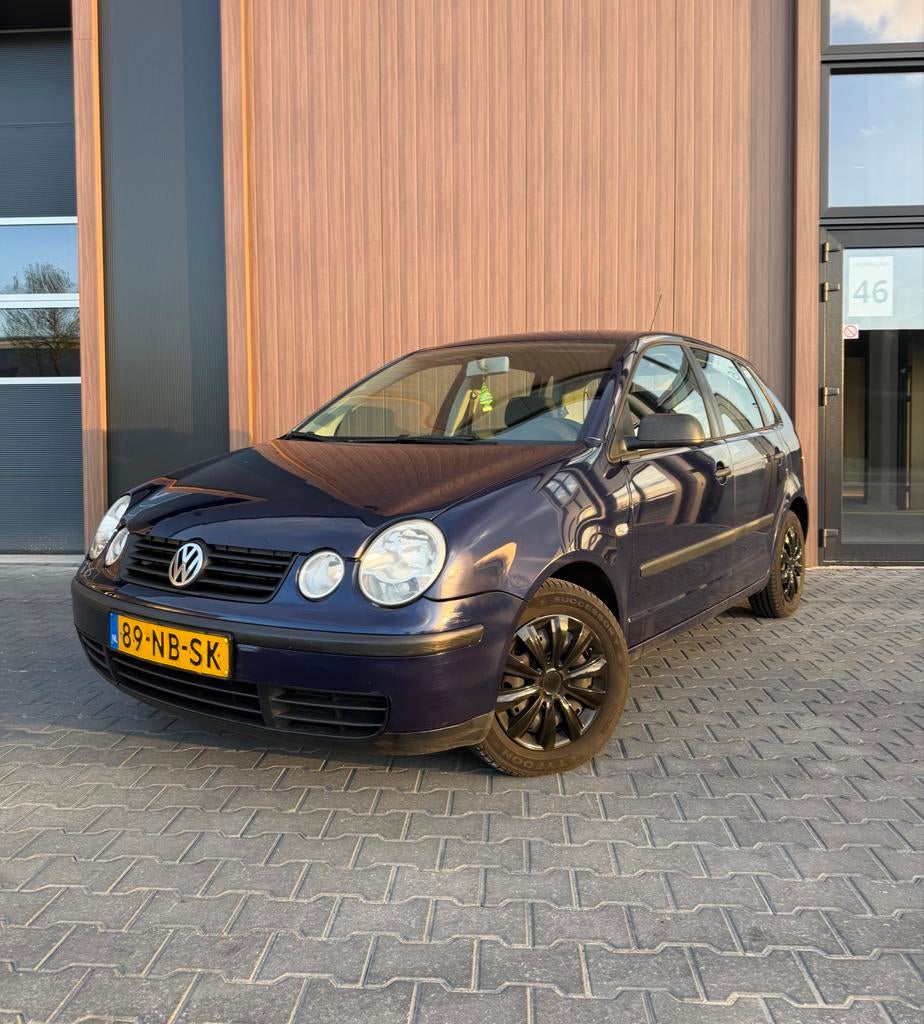 Volkswagen Polo 1.4 16V 5 DRS Carplay Cruise Airco Trekhaak, Voorwielaandrijving, Zwart, 4 cilinders, Blauw