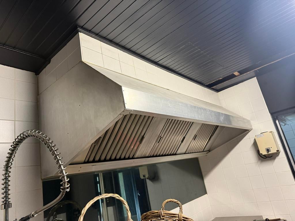 Professionele afzuigkap - zelf demonteren, Ophalen, Gebruikt, Wandschouwkap, Motor
