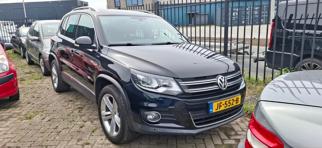 Tiguan automaat  70000 km bj 2015, Auto's, Stof, 74 pk, Euro 6, 4 cilinders