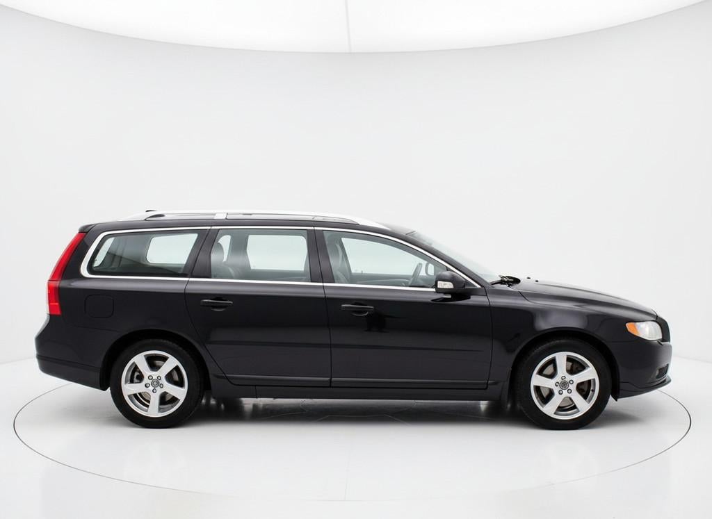 Volvo V70 2.0F|Nav|Xenon|Leder|Memory|PDC|Trekhaak|Stoelvrw., Auto's, Voorwielaandrijving, Gebruikt, Beige, Zwart