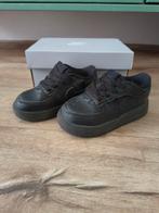 Mooie zwarte Nike sneakers, maat 25. Force 1 low easyon., Schoenen, Ophalen of Verzenden, Onb, Nike