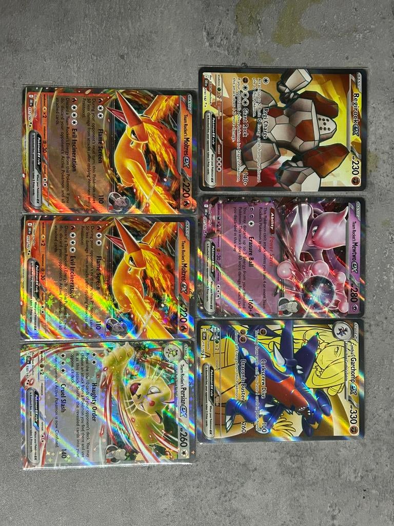 DESTINED RIVALS ZELDZAME POKEMON KAARTEN, Ophalen of Verzenden, Zo goed als nieuw, Meerdere kaarten