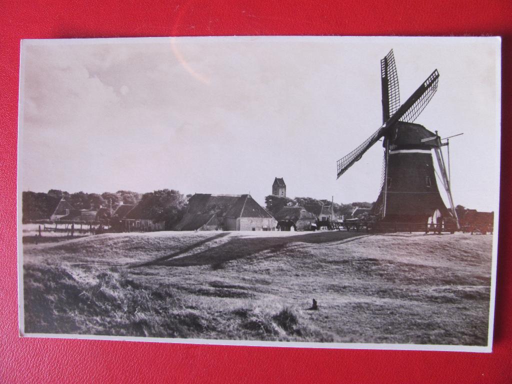 Ameland 1923 Nes, korenmolen in duinlandschap, Ophalen of Verzenden, 1920 tot 1940, Gelopen, Waddeneilanden