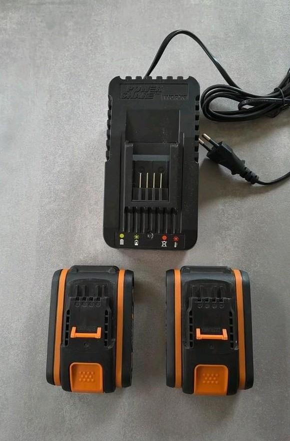 2 x Worx accu's en nieuwe snellader tbv Worx 20V powershare, Ophalen of Verzenden, Zo goed als nieuw