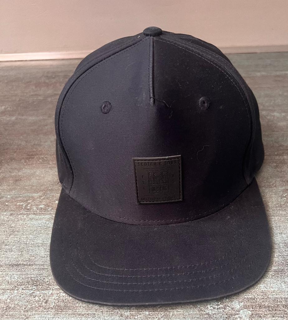 Scotch & Soda pet/cap. 58 cm., Ophalen of Verzenden, Zo goed als nieuw, 58 of 59 cm (L, 7¼ of ⅜ inch), Scotch & Soda