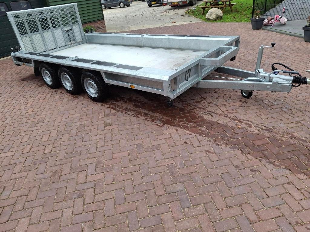 Henra 3 asser machinetransporter, Auto diversen, Aanhangers en Bagagewagens, Ophalen, Zo goed als nieuw