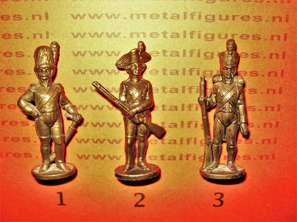 15m50-Ferrero kinder surprise metal Europese Soldaten, Verzamelen, Verrassingseieren, Ophalen of Verzenden, Zo goed als nieuw