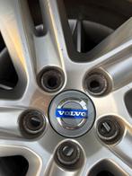 Continental winterbanden met Volvo velgen 17 inch, Gebruikt, Banden en Velgen, 17 inch, 235 mm