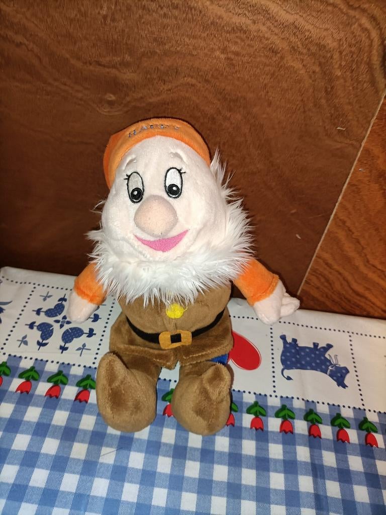 Dwerg Happy knuffel van Sneeuwwitje en de 7 dwergen, Ophalen of Verzenden, Zo goed als nieuw, Overige typen