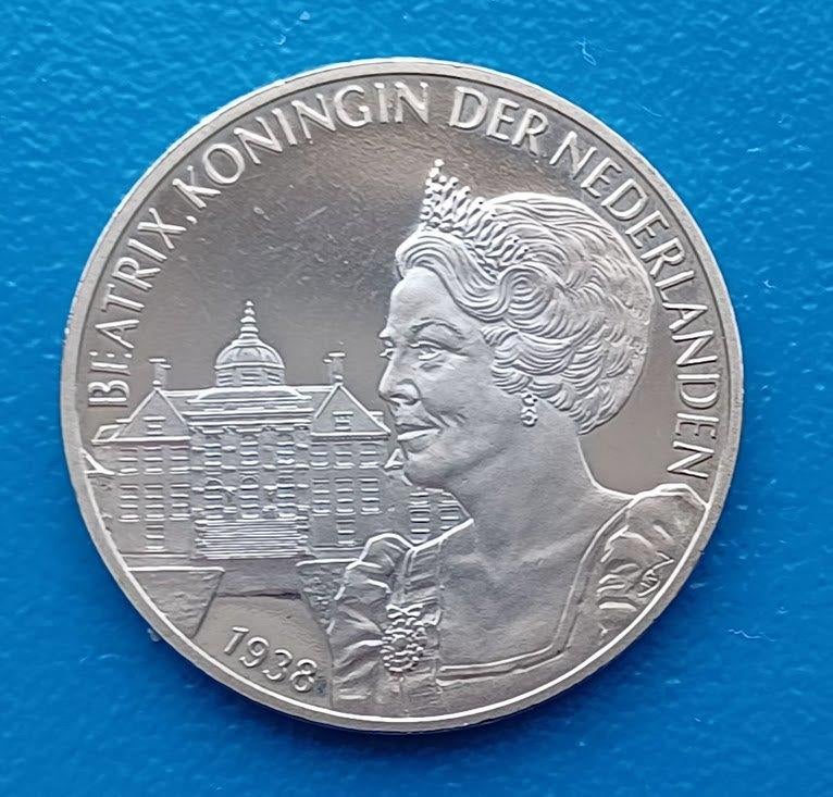 Penning Koninklijk Huis Beatrix Koningin 1938, Postzegels en Munten, Penningen en Medailles, Verzenden, Overige materialen, Nederland