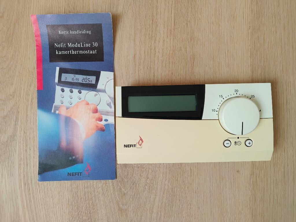 Nefit ModuLine 30 kamerthermostaat, Doe-het-zelf en Verbouw, Thermostaten, Ophalen of Verzenden, Zo goed als nieuw