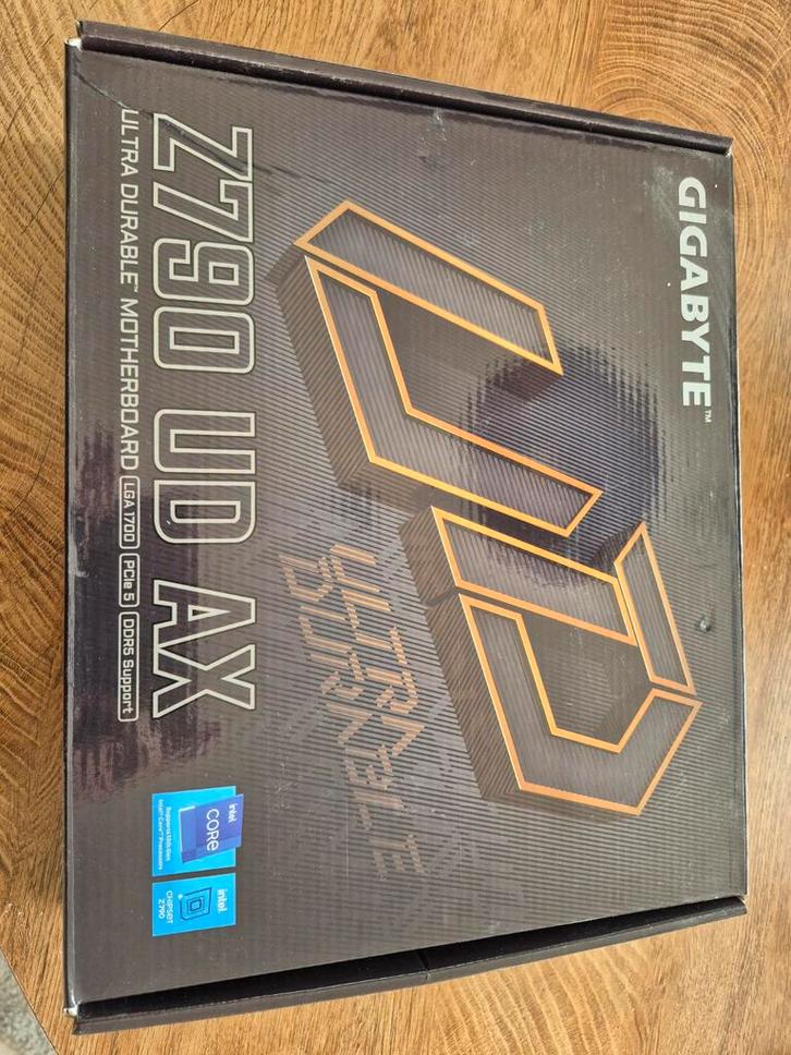 GIGABYTE Z790 UD AX Moederbord LGA1700 DDR5 Nieuw, Computers en Software, Moederborden, Nieuw, Intel, DDR5, Ophalen of Verzenden