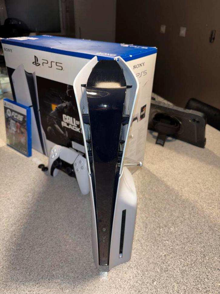 PlayStation 5 met controller en fc26, Spelcomputers en Games, Spelcomputers | Sony PlayStation 5, Gebruikt, Playstation 5, Ophalen of Verzenden