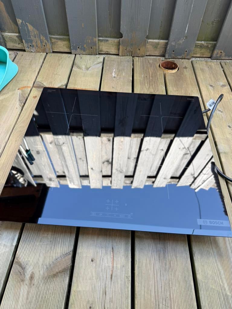 Bosch inductiekookplaat inbouw 60cm 2 jaar oud onbeschadigd, Witgoed en Apparatuur, Kookplaten, Zo goed als nieuw, Inbouw, Inductie