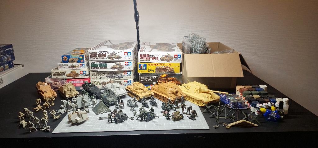 1/35 Duitse Verzameling (Tamiya, Italeri, Dragon, etc.), Ophalen of Verzenden, Zo goed als nieuw, 1:35 tot 1:50, Figuur of Figuren