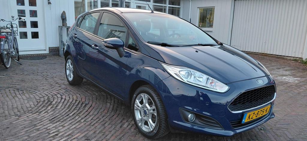 Ford Fiesta 1.0 Style Ultimate 100 % Nieuwstaat en 100 % For, Auto's, Ford, Voorwielaandrijving, Stof, 525 kg, Met garantie (alle)