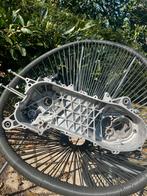 Gestraalde 125cc hexagon carters, Ophalen, Zo goed als nieuw