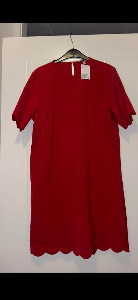 H&M jurk nieuw, Verzenden, Zo goed als nieuw, Onder de knie