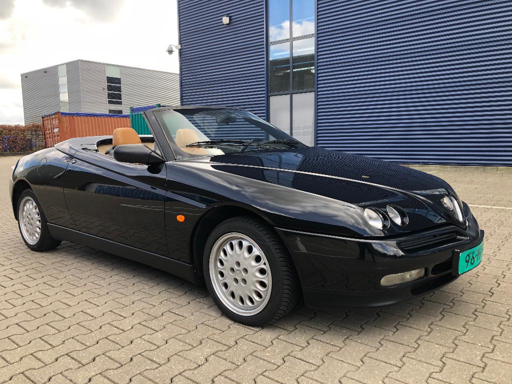 Alfa Romeo spider 2.0 twin sprak 16 v 1997 weinig km !!! ., Cabriolet, Spider, Zwart, Leder