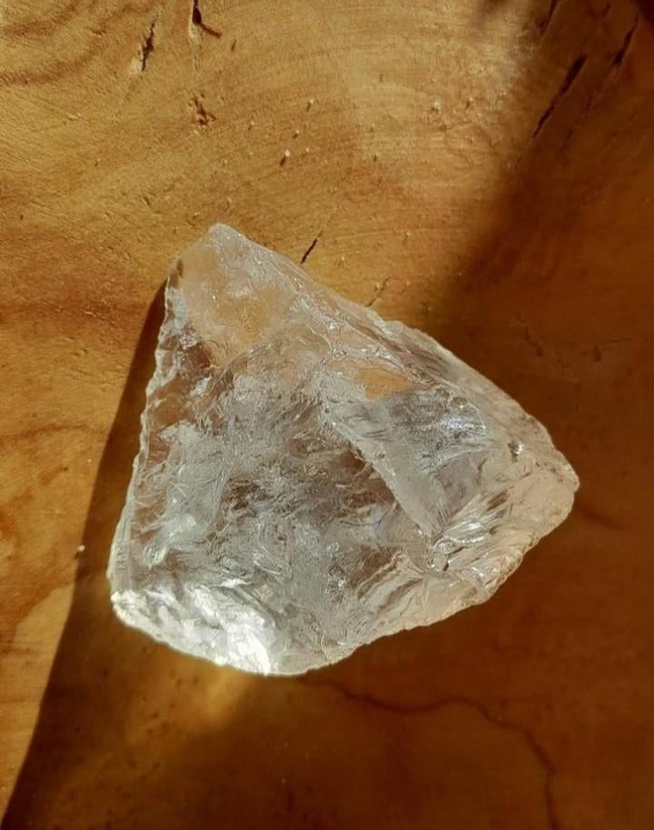 Lemurisch bergkristal., Verzamelen, Mineralen en Fossielen, Ophalen of Verzenden