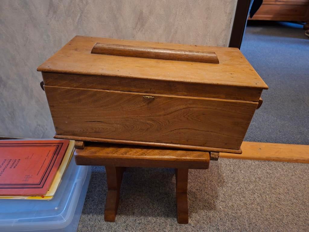 Antieke houten schoenpoetsdoos met vakverdeling, Ophalen