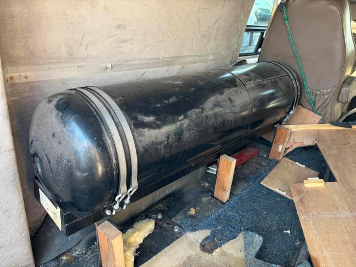 Lpg tank inbouw voor Vialle , 140 liter met frame, Auto-onderdelen, Motor en Toebehoren, Chevrolet, Ophalen