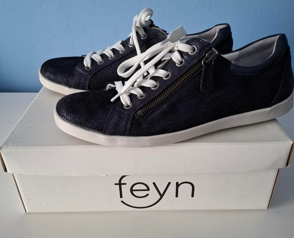 Donkerblauwe lederen sneakers Feyn maat 41, Feyn, Blauw, Ophalen of Verzenden, Sneakers of Gympen