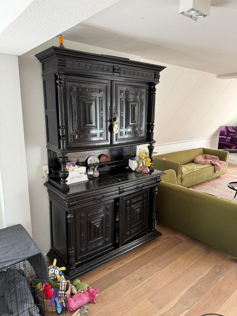 Gezellige zwarte gelakte kast, Ophalen of Verzenden