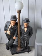 Laurel en Hardy staand beeld met lichtbol, Ophalen, Dier