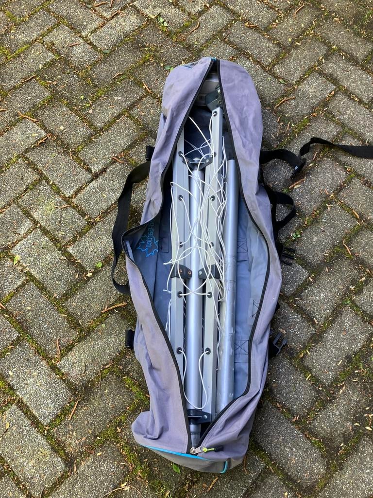 Droogmolen voor op de dissel van de caravan, Ophalen, Zo goed als nieuw