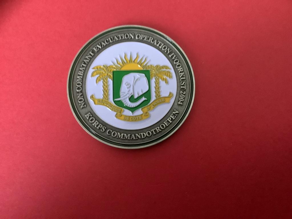 Coin van Opr,Ivoorkust 2004 KCT, Verzamelen, Militaria | Algemeen, Ophalen of Verzenden