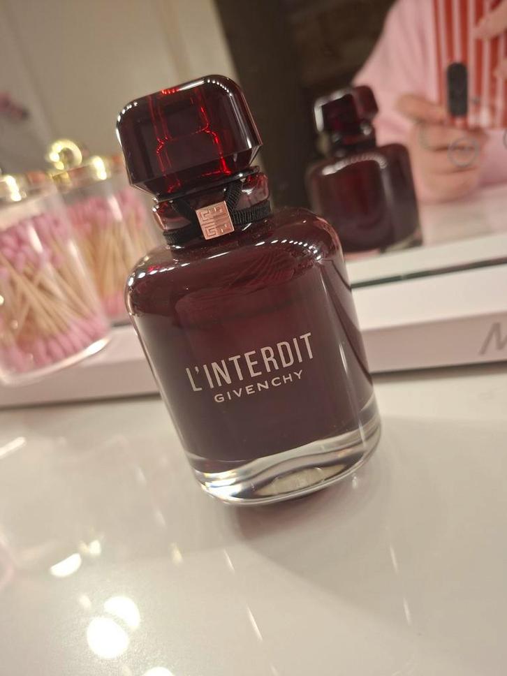 L'Interdit Givenchy Rouge Eau de Parfum 125ml, Sieraden, Tassen en Uiterlijk, Uiterlijk | Parfum, Gebruikt, Ophalen of Verzenden