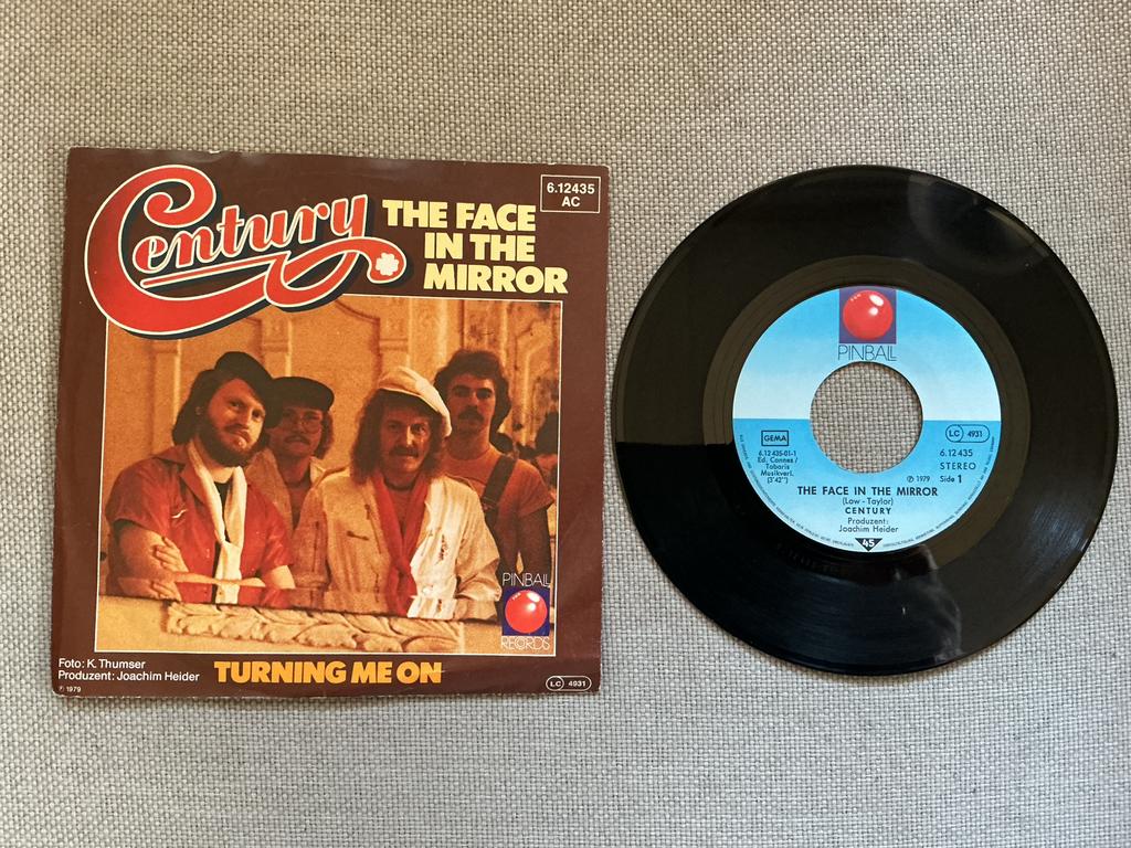 Century single vinyl. The face in the mirror., Ophalen of Verzenden, Zo goed als nieuw, Pop