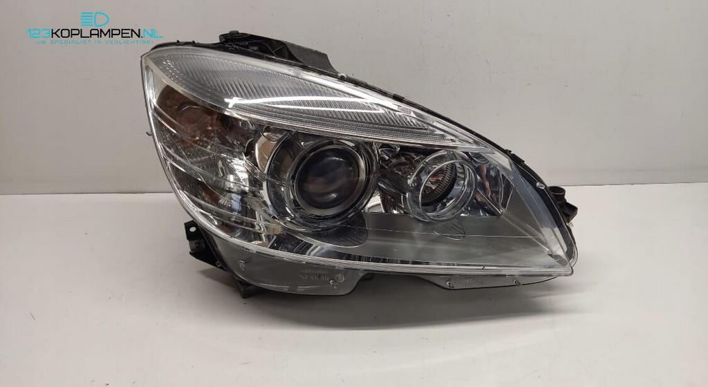 Mercedes C Klasse W204 Xenon koplamp rechts