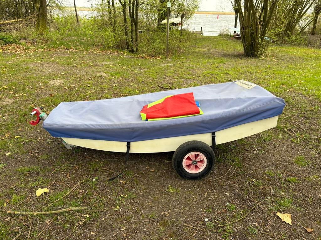 Optimist compleet met dekzeil en strandtrailer, Watersport en Boten, Ophalen, Gebruikt