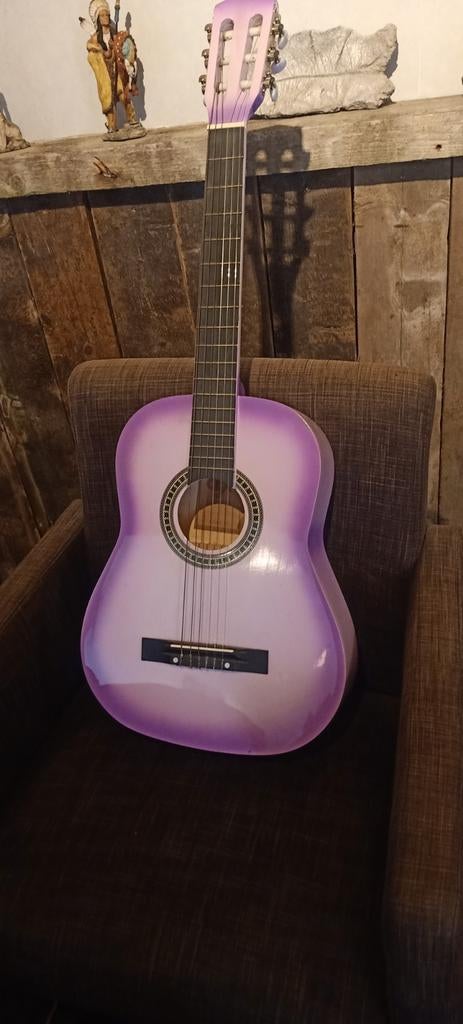 Prachtige kinder gitaar als nieuw - paars, Ophalen of Verzenden, Zo goed als nieuw, Klassieke of Spaanse gitaar