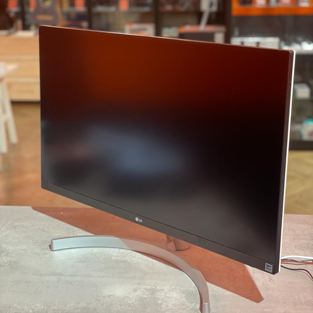 LG 27 Inch monitor 27UL600-W  | Nette staat | Met garantie, Computers en Software, Monitoren, LG, Zo goed als nieuw, Support@lg.com
