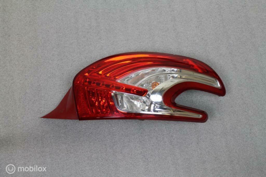 Achterlicht rechts Peugeot 208 (2012-heden)