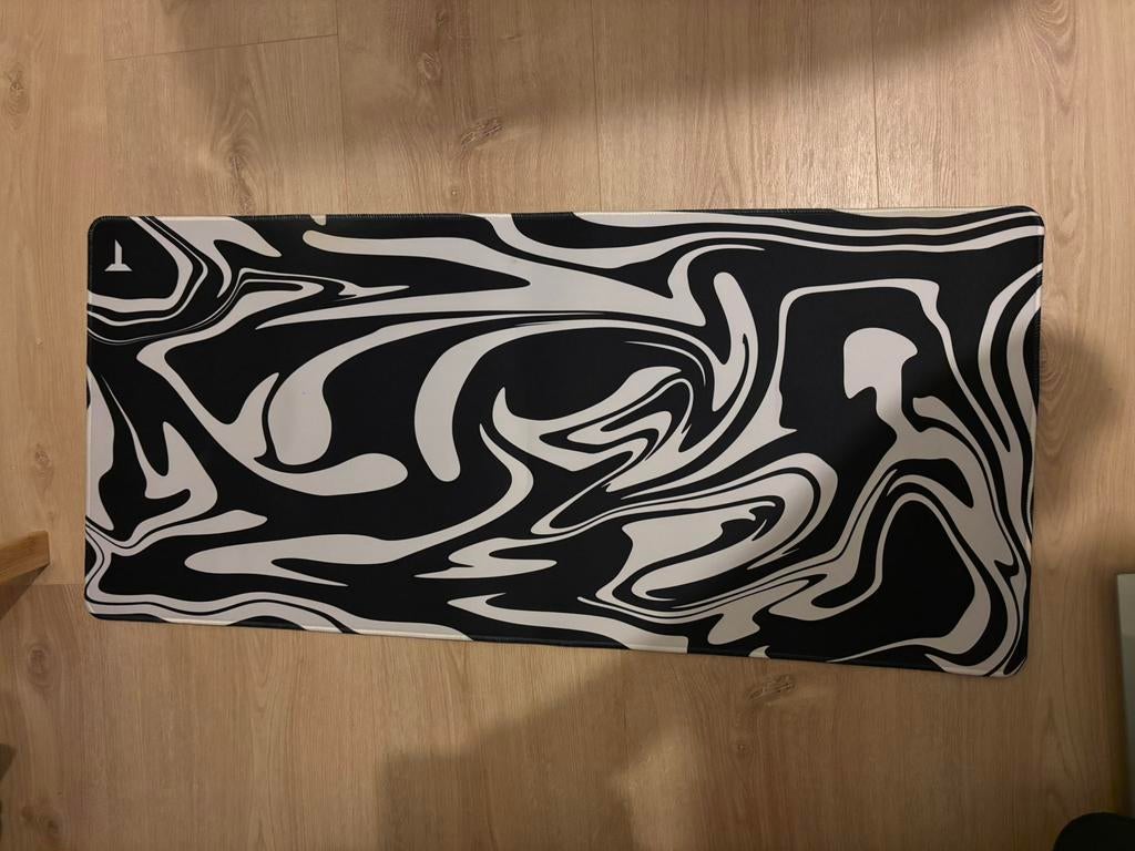 Tommiboi muismat, Computers en Software, Muismatten, Ophalen of Verzenden, Gaming muismat, Zo goed als nieuw