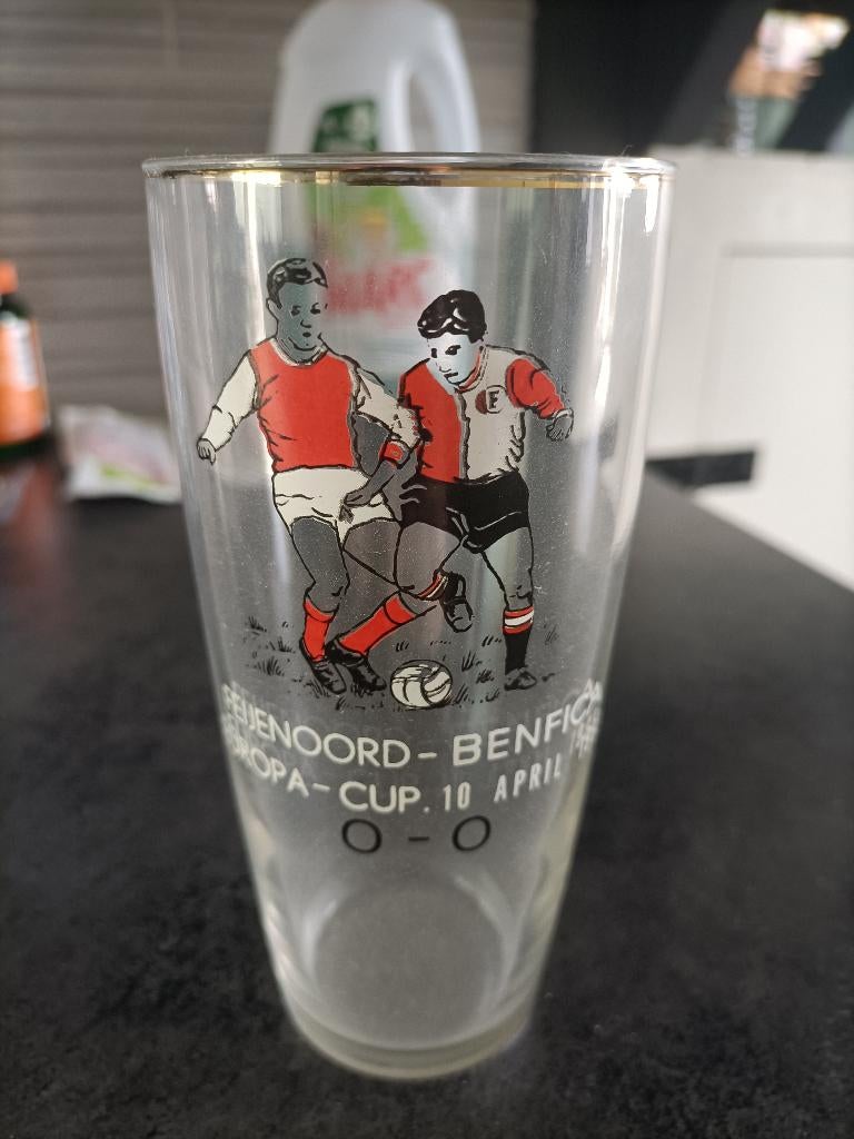 Feyenoord herinnerings glas, Verzamelen, Sportartikelen en Voetbal, Ophalen of Verzenden, Zo goed als nieuw, Feyenoord, Overige typen