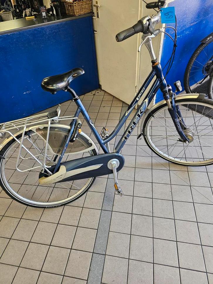 Trek dames fiets 8versnelling handrem, Fietsen en Brommers, Fietsen | Dames | Damesfietsen, Gebruikt, Overige merken, 56 cm of meer