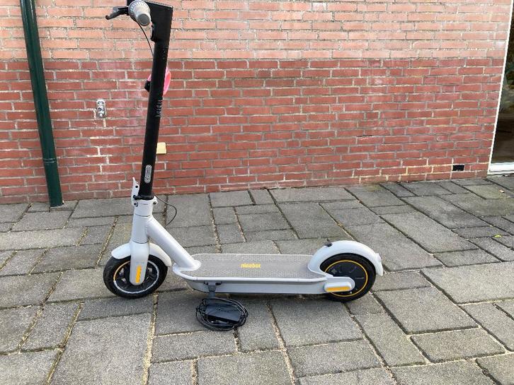 Step Segway-Ninebot, Fietsen en Brommers, Steps, Gebruikt, Elektrische step (E-scooter), Ophalen of Verzenden