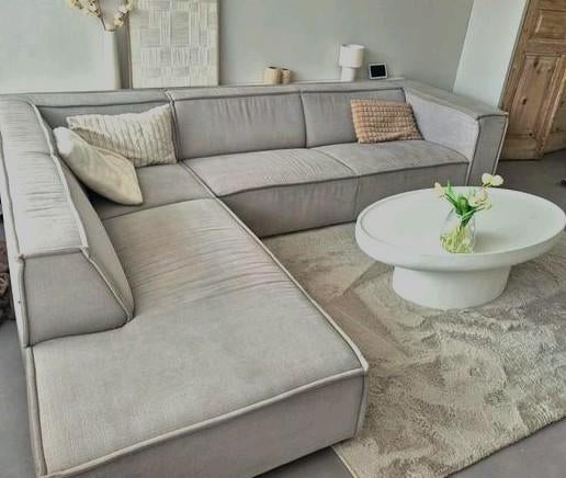 By sidde grijze hoekbank Sommer & salontafel Giga meubel, Gebruikt, Hoekbank, Ophalen of Verzenden, Vierpersoons of meer