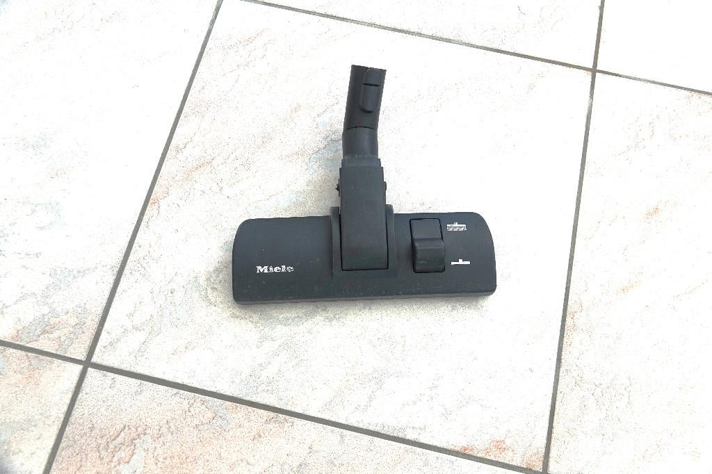 Miele parket-/plavuizenborstel voor universele 35mm zuigbuis, Ophalen of Verzenden, Gebruikt, Grijs, Kunststof