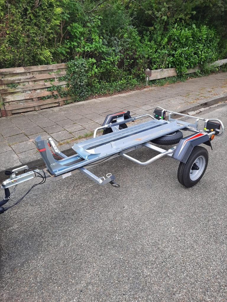Motortrailer te huur, Ophalen