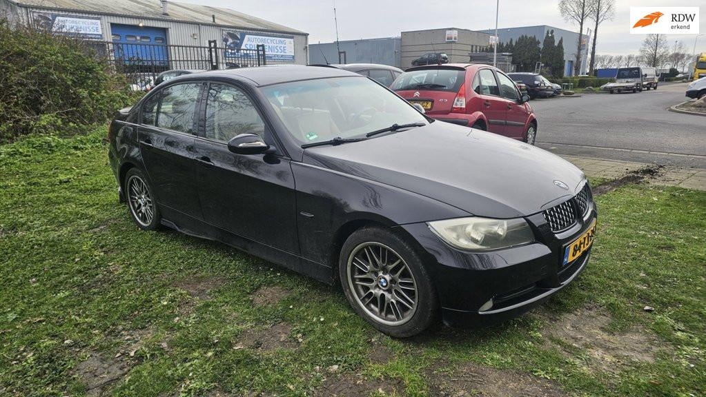 BMW 3-serie 318i, Auto's, Startonderbreker, Achterwielaandrijving, 4 cilinders, 129 pk