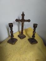 3075)  mooie bronze altaarstuk kruis met 2 kaars kandelaars, Antiek en Kunst, Antiek | Religie, Ophalen of Verzenden