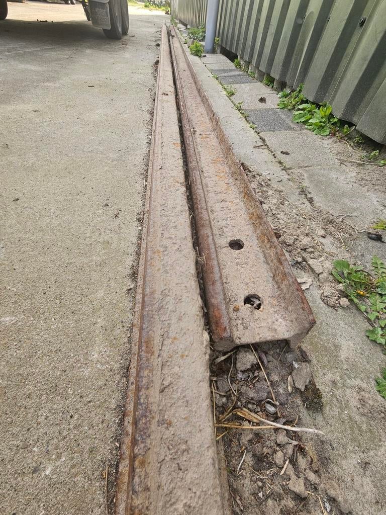 Treinrails/ stalen balken, Doe-het-zelf en Verbouw, Metalen, Ophalen