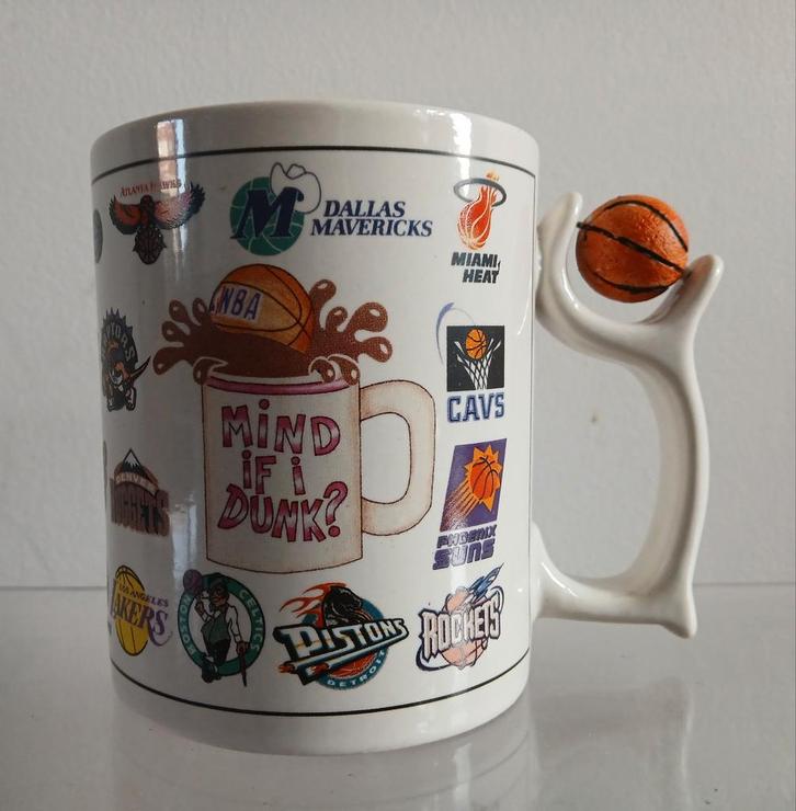 NBA Basketbal Mok met 3D Basketbal Handvat, Huis en Inrichting, Keuken | Keukenbenodigdheden, Zo goed als nieuw, Ophalen of Verzenden