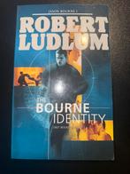 Robert Ludlum - The Bourne Identity, Ophalen of Verzenden, Zo goed als nieuw, Nederland, Robert Ludlum